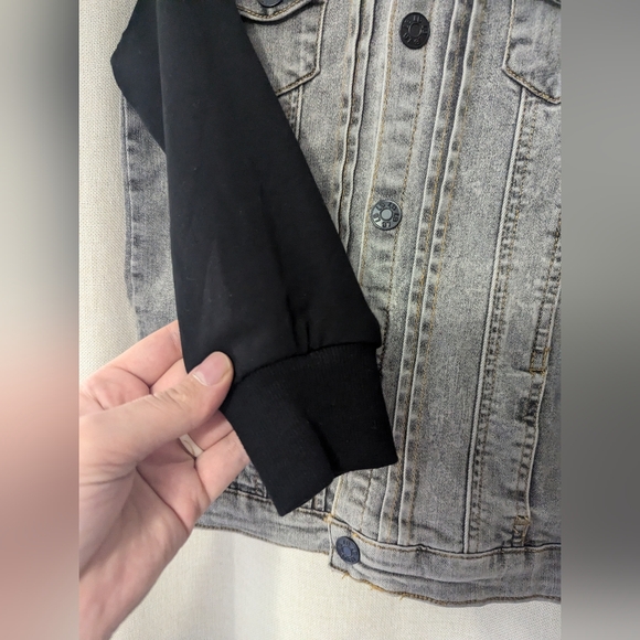 BNWT Little Bipsy Hooded Grey & Black Denim + Knit Jacket size 3T-4T - Picture 2 of 8